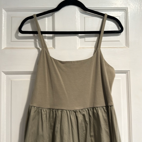 Old Navy Large Dress Khaki - Picture 2 of 3